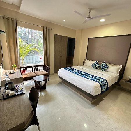 Hotel Pinaka Inn Лакнау Екстериор снимка