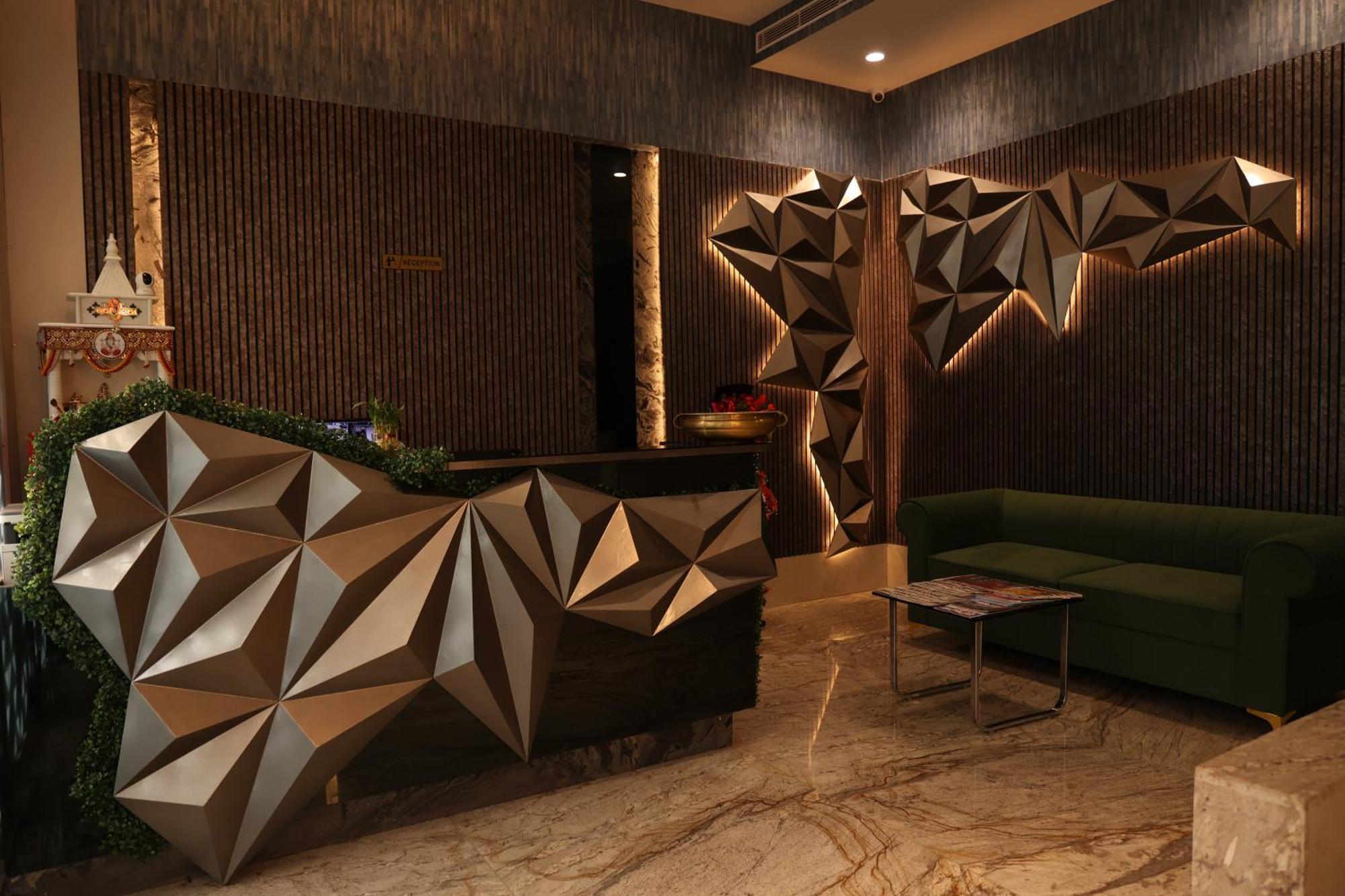 Hotel Pinaka Inn Лакнау Екстериор снимка