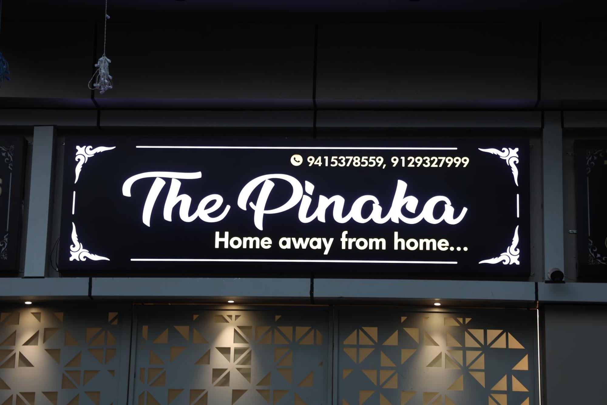 Hotel Pinaka Inn Лакнау Екстериор снимка