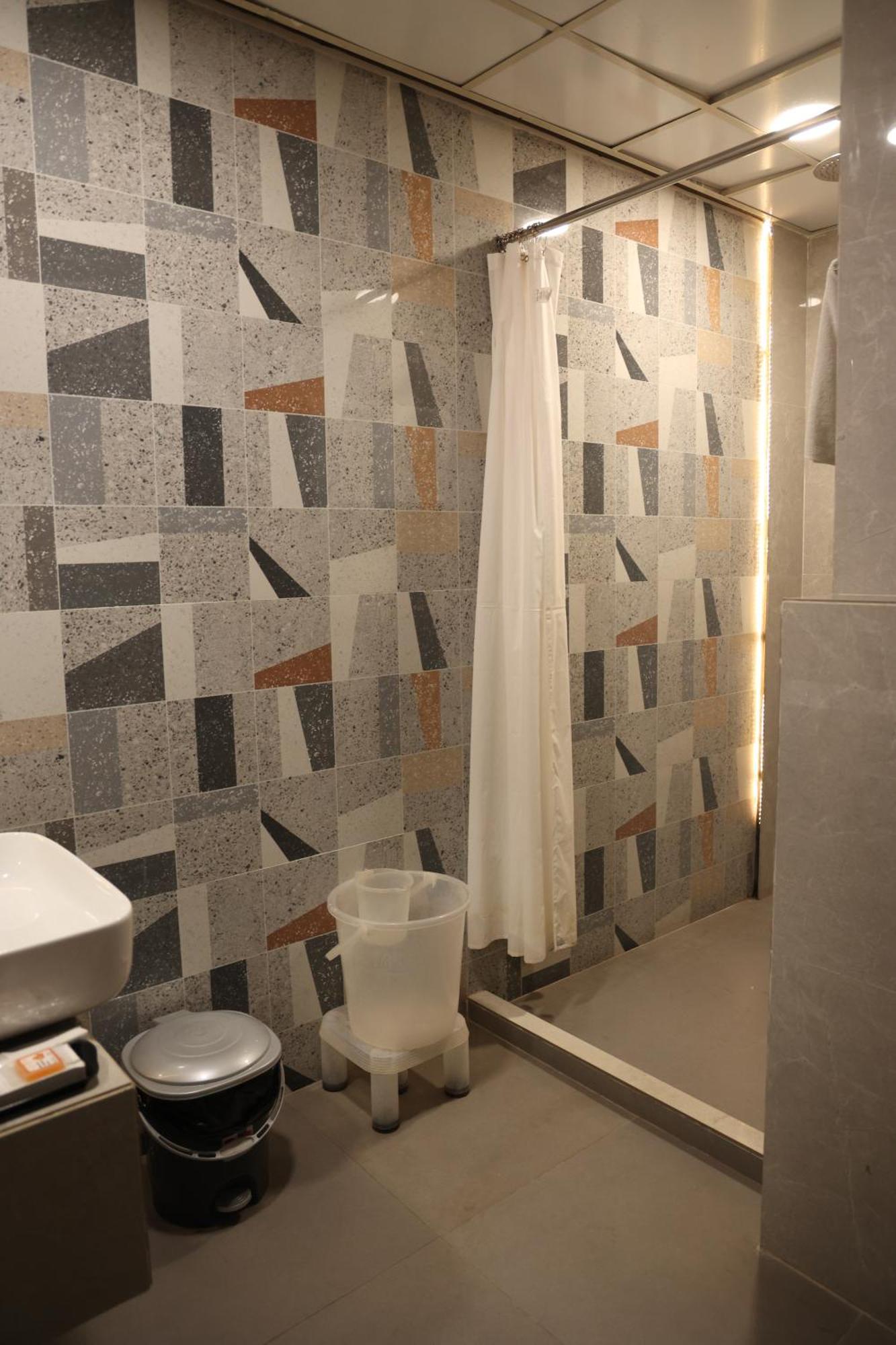 Hotel Pinaka Inn Лакнау Екстериор снимка