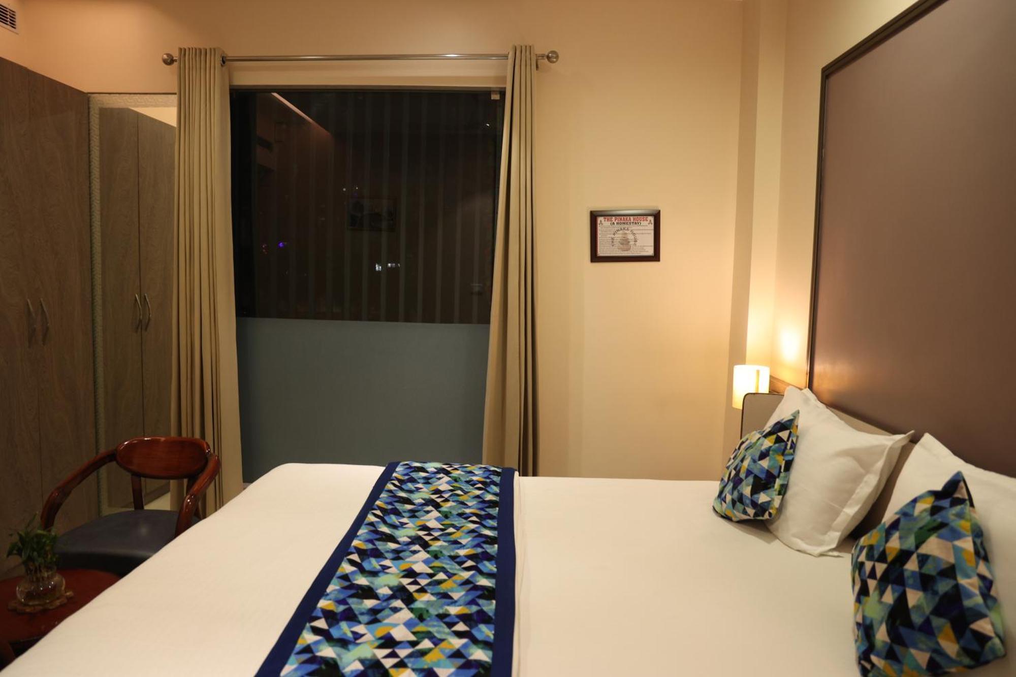 Hotel Pinaka Inn Лакнау Екстериор снимка