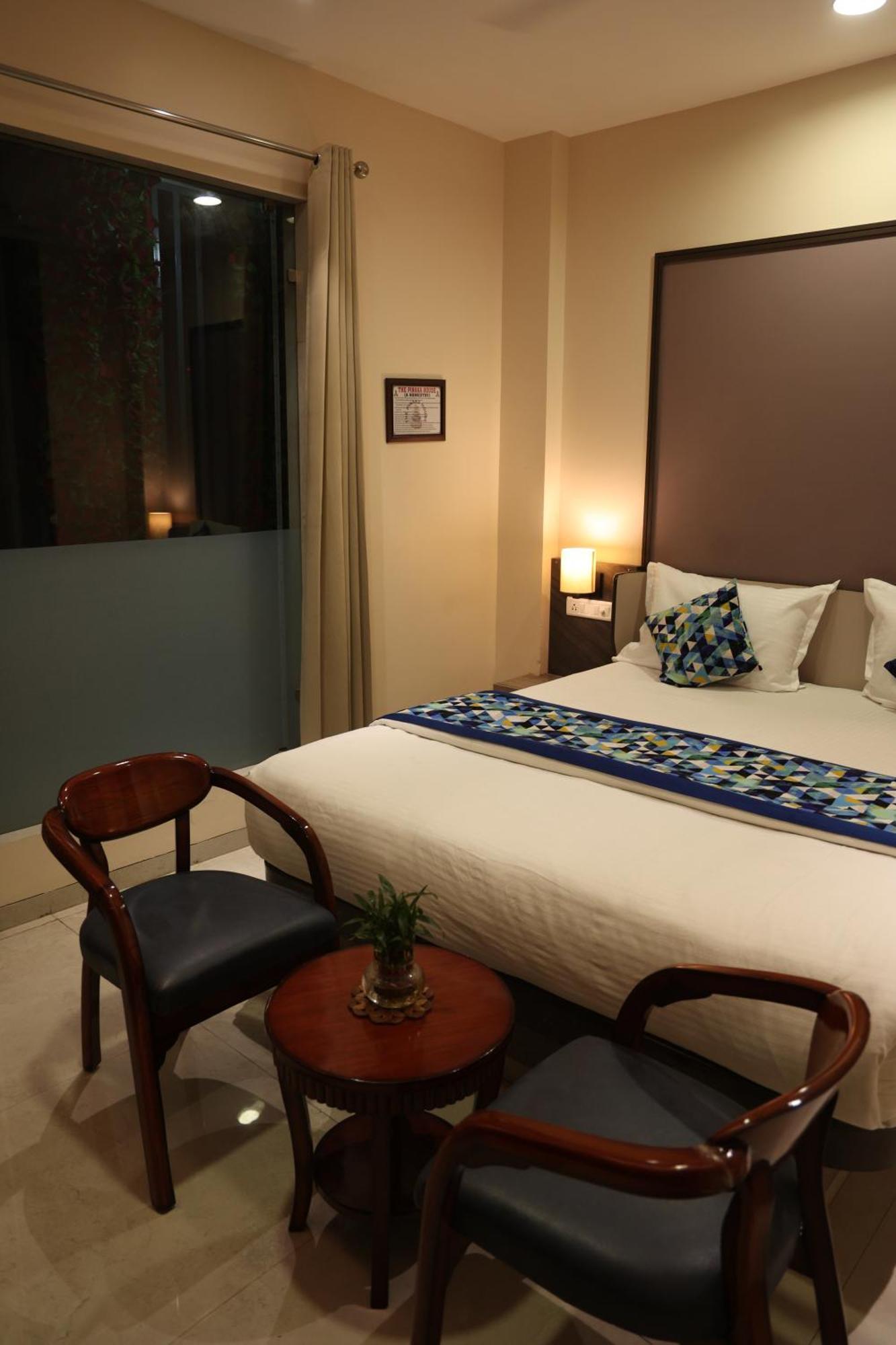 Hotel Pinaka Inn Лакнау Екстериор снимка